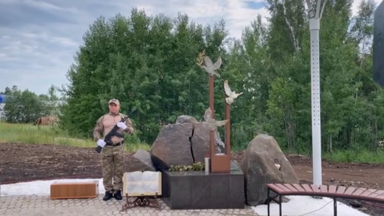 Аллею Героев торжественно открыли в Усть-Илимске